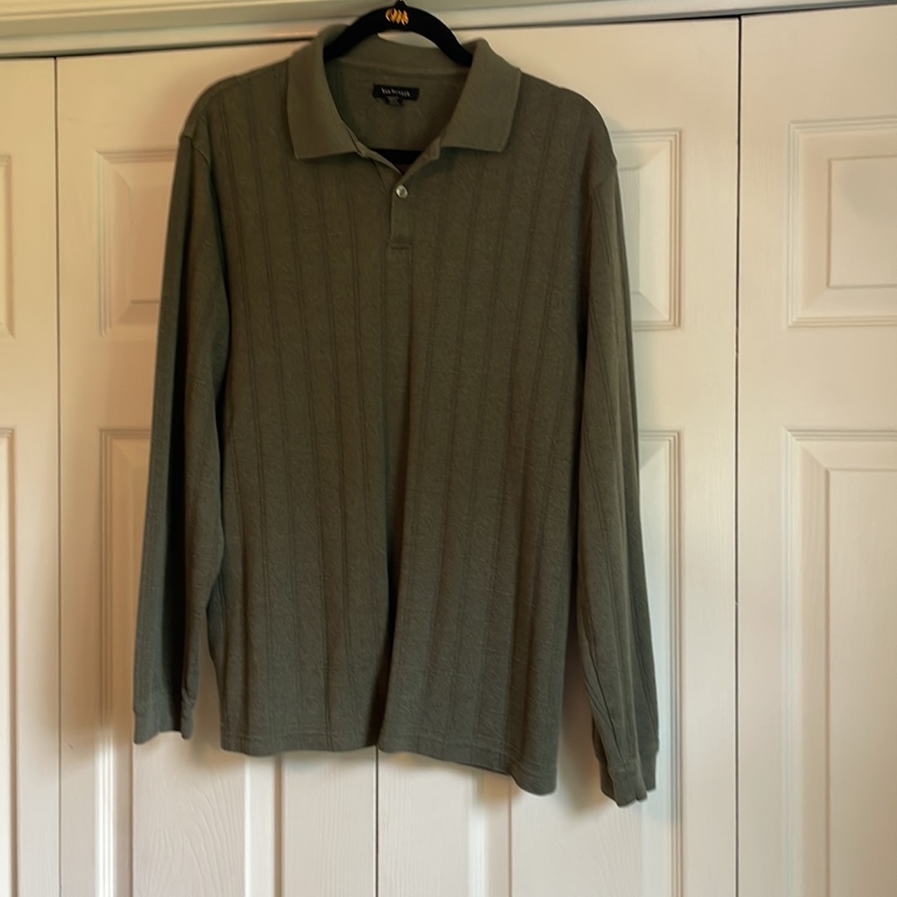 Vintage Van Heusen Polo Long Sleeve.
